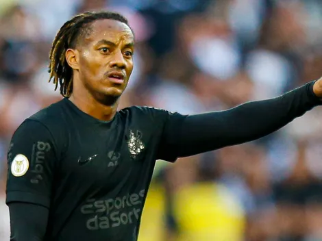 La primera decisión del nuevo DT de Corinthians con Carrillo