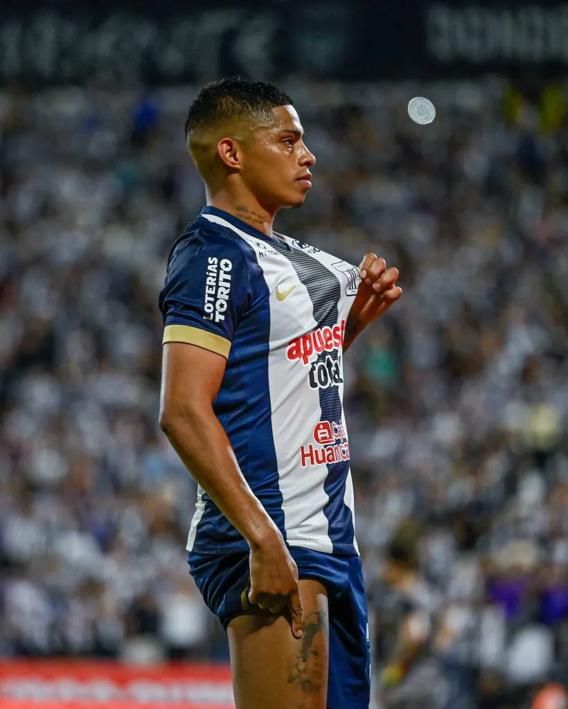 Kevin Quevedo celebrando un gol. (Foto: X).