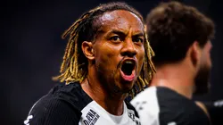 André Carrillo y Corinthians.