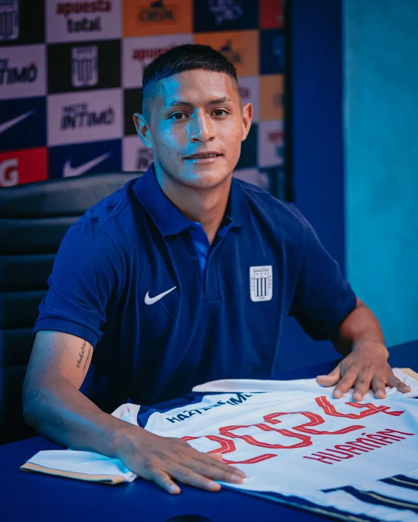 Marco Huamán el día de su presentación. (Foto: Alianza Lima).