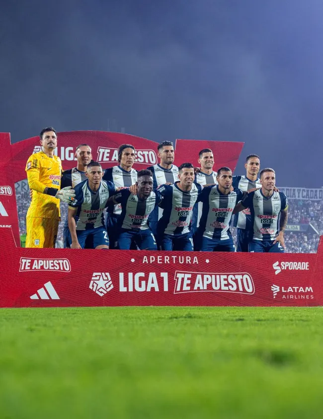 Alianza Lima en el Estadio de Matute. (Foto: Paloma del Solar).