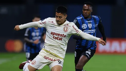 Universitario vs. Independiente del Valle se enfrentan por la Copa Libertadores 2025.
