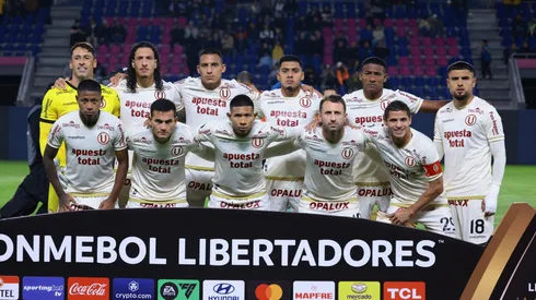 Universitario se mide ante Independiente del Valle por la Copa Libertadores 2025.