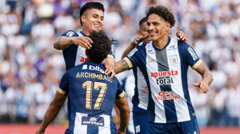 Bicampeón con Alianza Lima se va.
