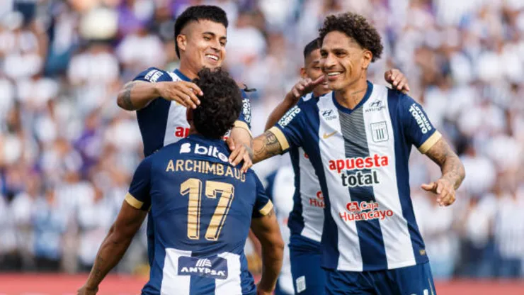 Bicampeón con Alianza Lima se va.