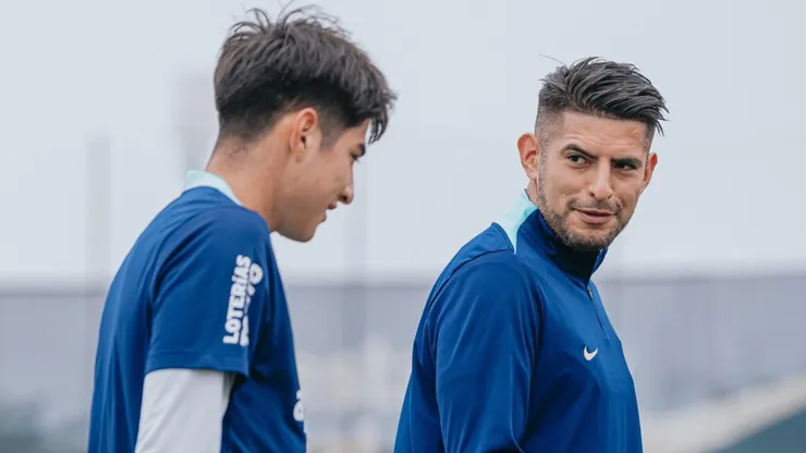 Carlos Zambrano protagonizó emotivo momento junto a su hijo en EGB.