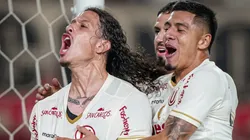 Universitario Deportes se aferra a la cima de la tabla de posiciones de la liga peruana.