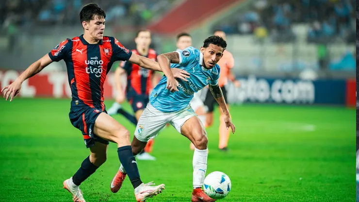 Sporting Cristal (0-1) Cerro Porteño por Copa Libertadores.