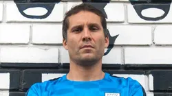 Leao Butrón vistiendo la camiseta de Alianza Lima.