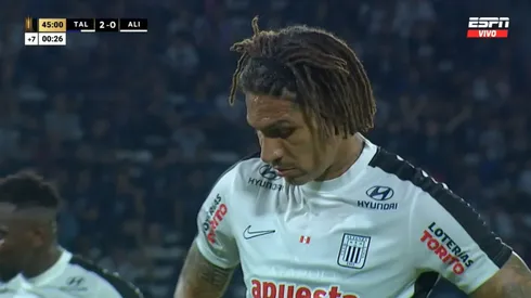 Paolo Guerrero no pudo concretar su penal en el Talleres vs. Alianza Lima.