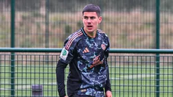 Felipe Chávez vistiendo la camiseta de Bayern Múnich.