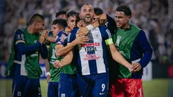 Jugadores de Alianza Lima celebrando.