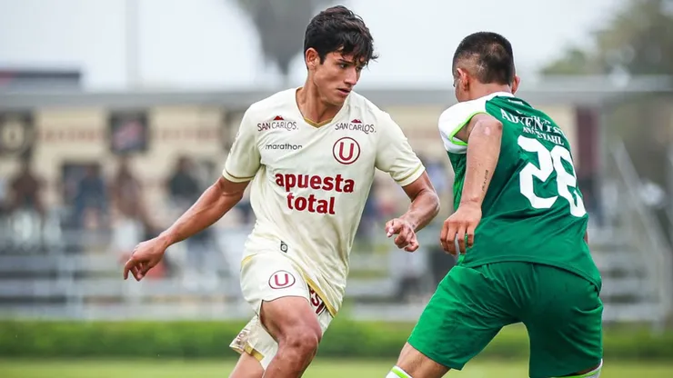 Universitario vs. CNI Estudiantil.
