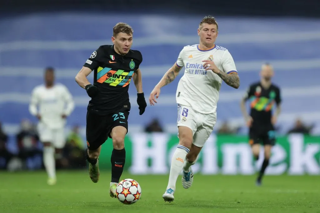 Nicolò Barella enfrentando al Real Madrid por la UEFA Champions League. (Getty Images)