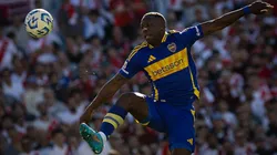 Luis Advíncula no continuará en Boca Juniors.