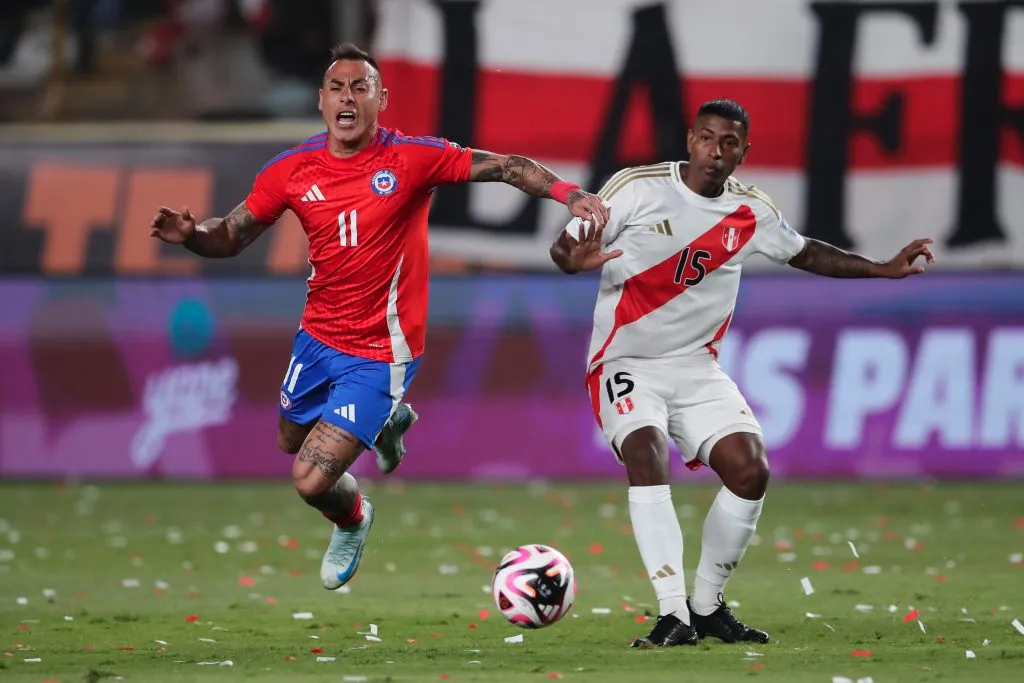 Miguel Araujo vs. Chile (Foto: Getty).
