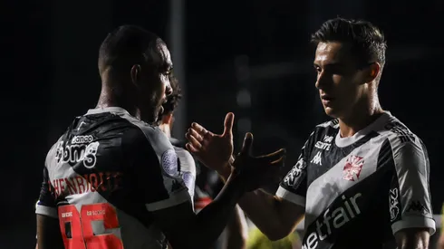 Vasco da Gama goleó y se clasificó.