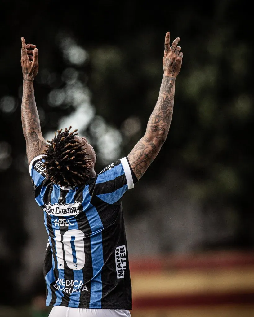 Abel Hernández podría jugar en Universitario. (Foto: X).