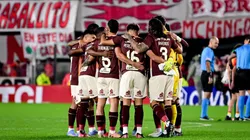 Universitario clasificó a octavos de final de la Copa Libertadores.