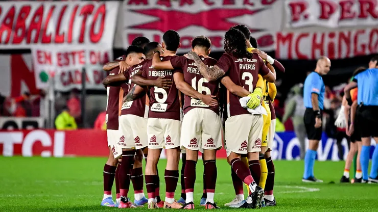 Universitario clasificó a octavos de final de la Copa Libertadores.