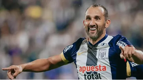 Hernán Barcos, delantero de Alianza Lima.
