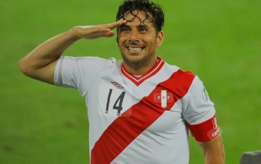 Claudio Pizarro regresaría a Perú. (Foto: X).