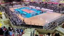 La Liga Peruana de Vóley le quedó chico el Polideportivo de Villa El Salvador.