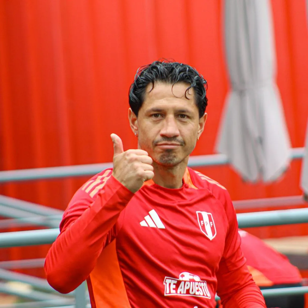 Gianluca Lapadula en la Selección Peruana. (Foto: Eduardo Sebastián Cerdeña Tejada).