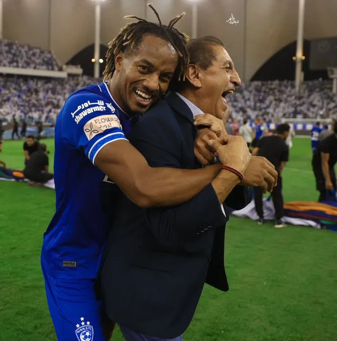 Ramón Díaz y André Carrillo en Al-Hilal. (Foto: X).