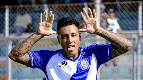 Miguel Graneros celebrando su gol en el Alianza Atlético vs. Comerciantes Unidos.