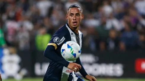 Erick Noriega jugando para Alianza Lima.