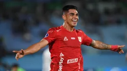 Luis Ramos celebrando con camiseta del América de Cali.