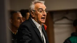 Jorge Fossati criticado pese a la victoria.
