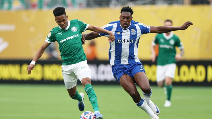 Estêvão Willian y Samu Aghehowa, figuras de Palmeiras y Porto.