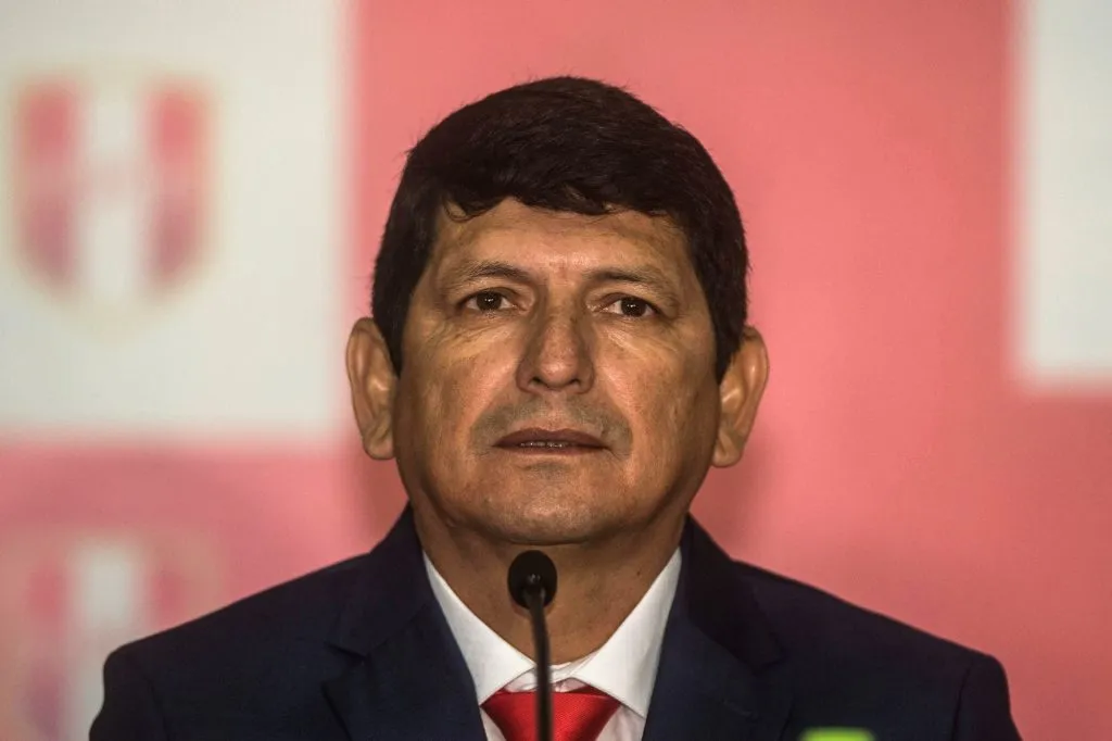 Agustín Lozano tomaría decisiones por el fútbol peruano. (Foto: X).
