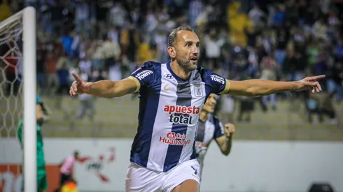 Hernán Barcos, delantero de Alianza Lima.