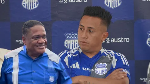 Christian Cueva y Jorge Guzmán de Emelec.