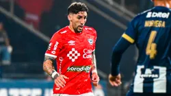 Santiago Arias jugando en el Cienciano vs. Alianza Lima.