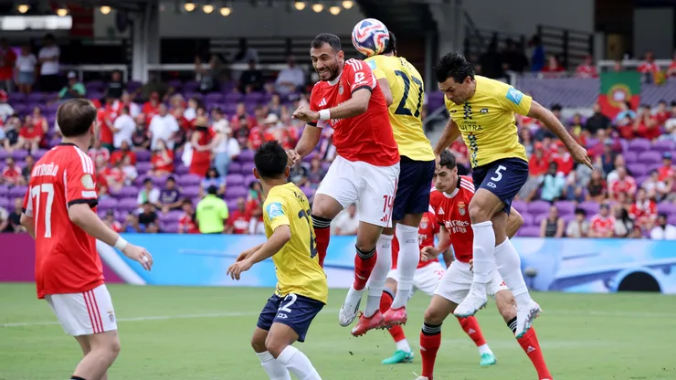 Partido entre Benfica y Auckland City por el Mundial de Clubes.