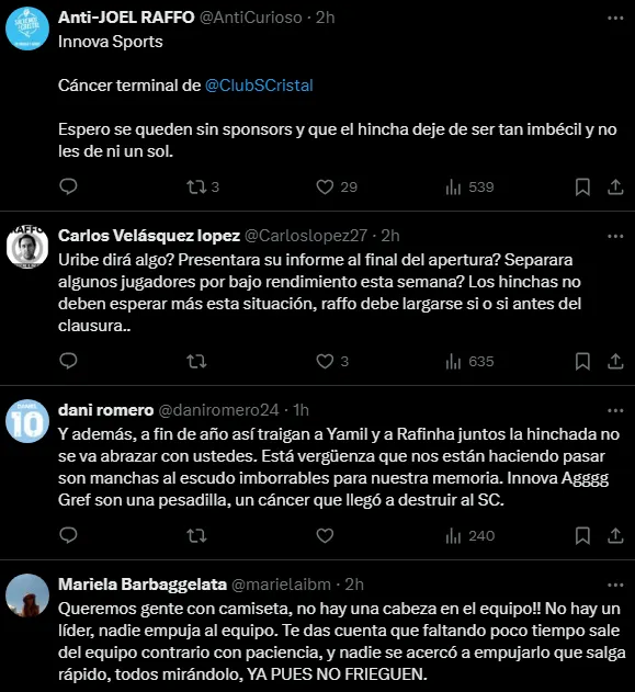 Hinchas molestos con la situación del equipo (Foto: X).