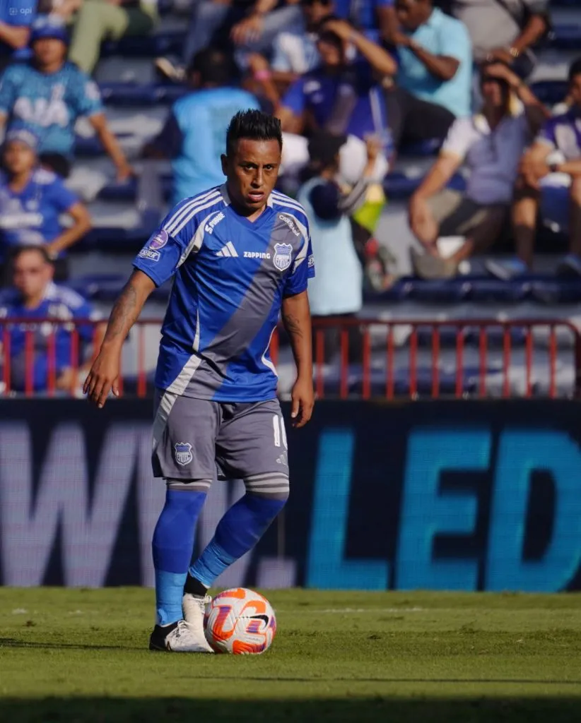 Christian Cueva en Emelec. (Foto: X).