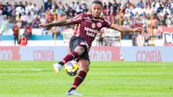 Universitario necesita cortar el invicto de Atlético Grau para acercarse al título.