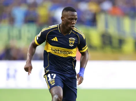 Hinchas de Alianza Lima y Universitario piden a Luis Advíncula como refuerzo para el Torneo Clausura 2025