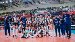 Equipo de Alianza Lima que salió campeón de la Liga Peruana de Vóley 2024/2025.