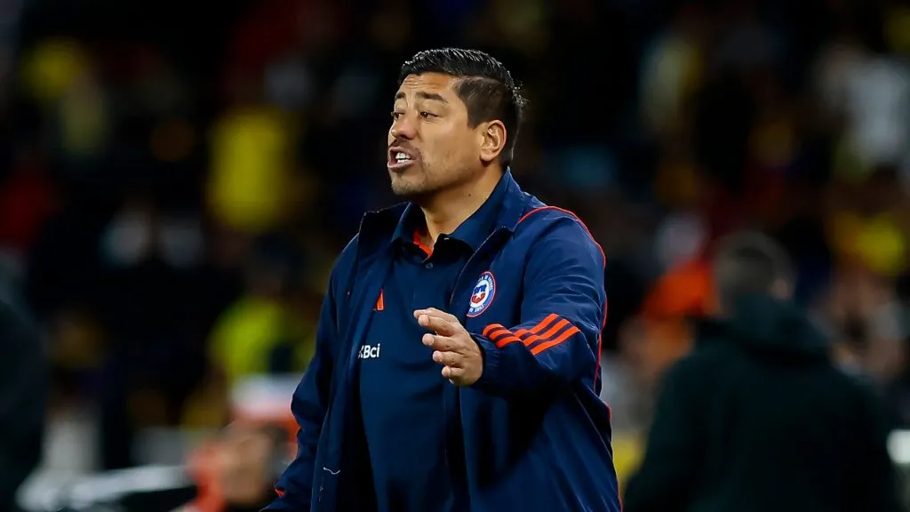 Nicolás Córdova, entrenador de Chile y ex de Universitario (Getty Images).
