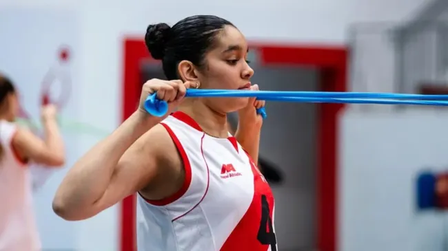 Mariangela Silva en la Selección Peruana de Vóley (Instagram).