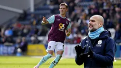 Oliver Sonne y Pep Guardiola.