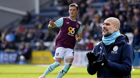 Oliver Sonne y Pep Guardiola.
