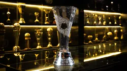 Trofeo de la Liga 1.