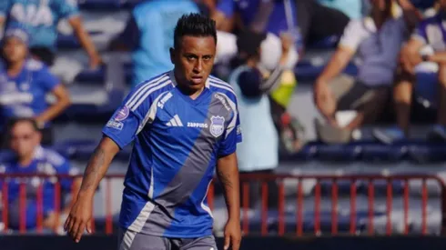 Christian Cueva dio su primera asistencia en Emelec.